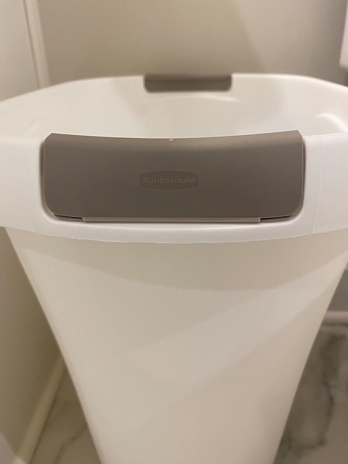 image:imageRubbermaid Open Top Trash Can 53Gallon White Plastic WastebasketGarbage Bin for HomeKitchenBathroomGarage