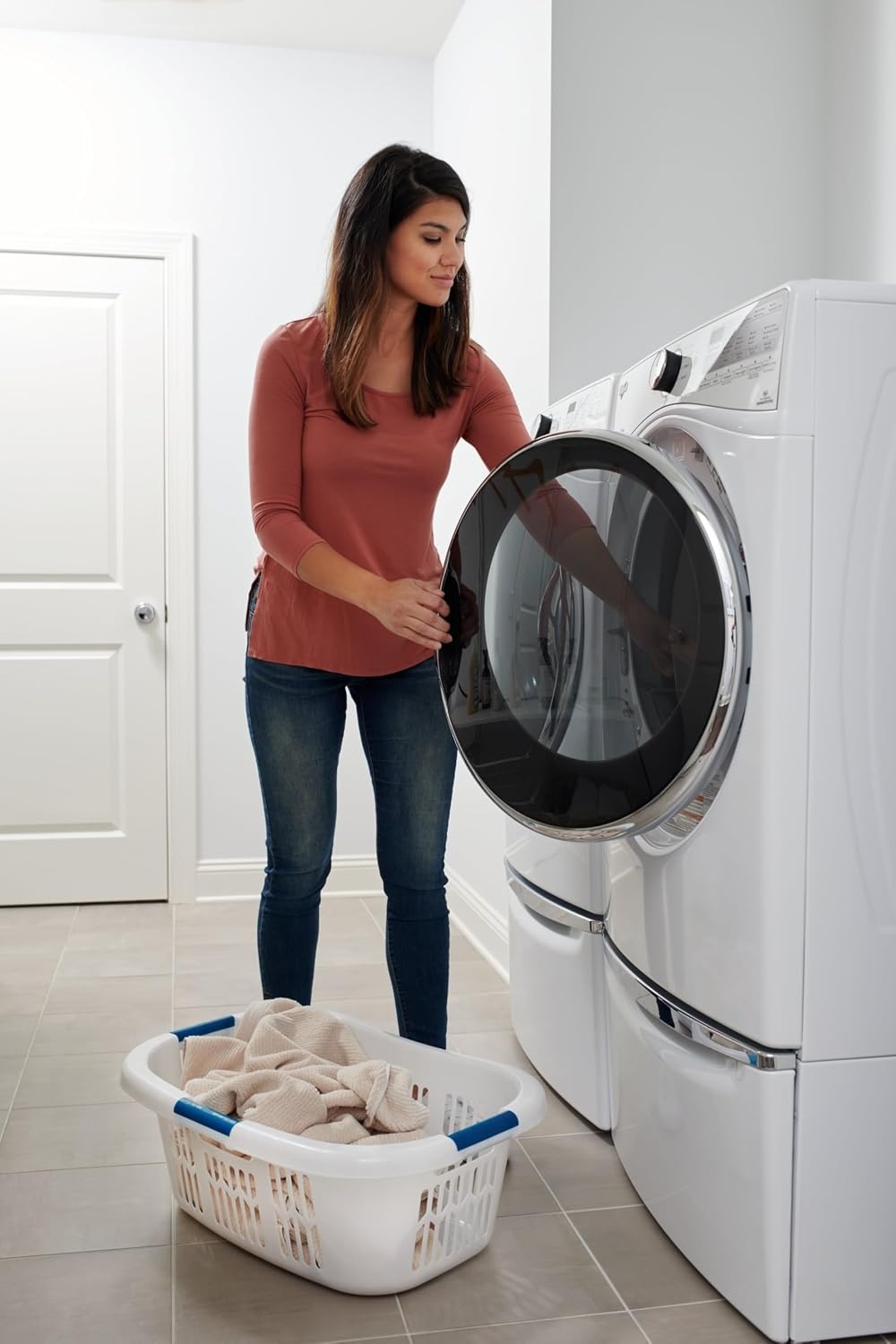 image:imageRubbermaid Large HipHugger Laundry BasketHamper 15Bushel White Stackable Storage BinOrganizer for BathroomBedroomDormHome15 Bushel
