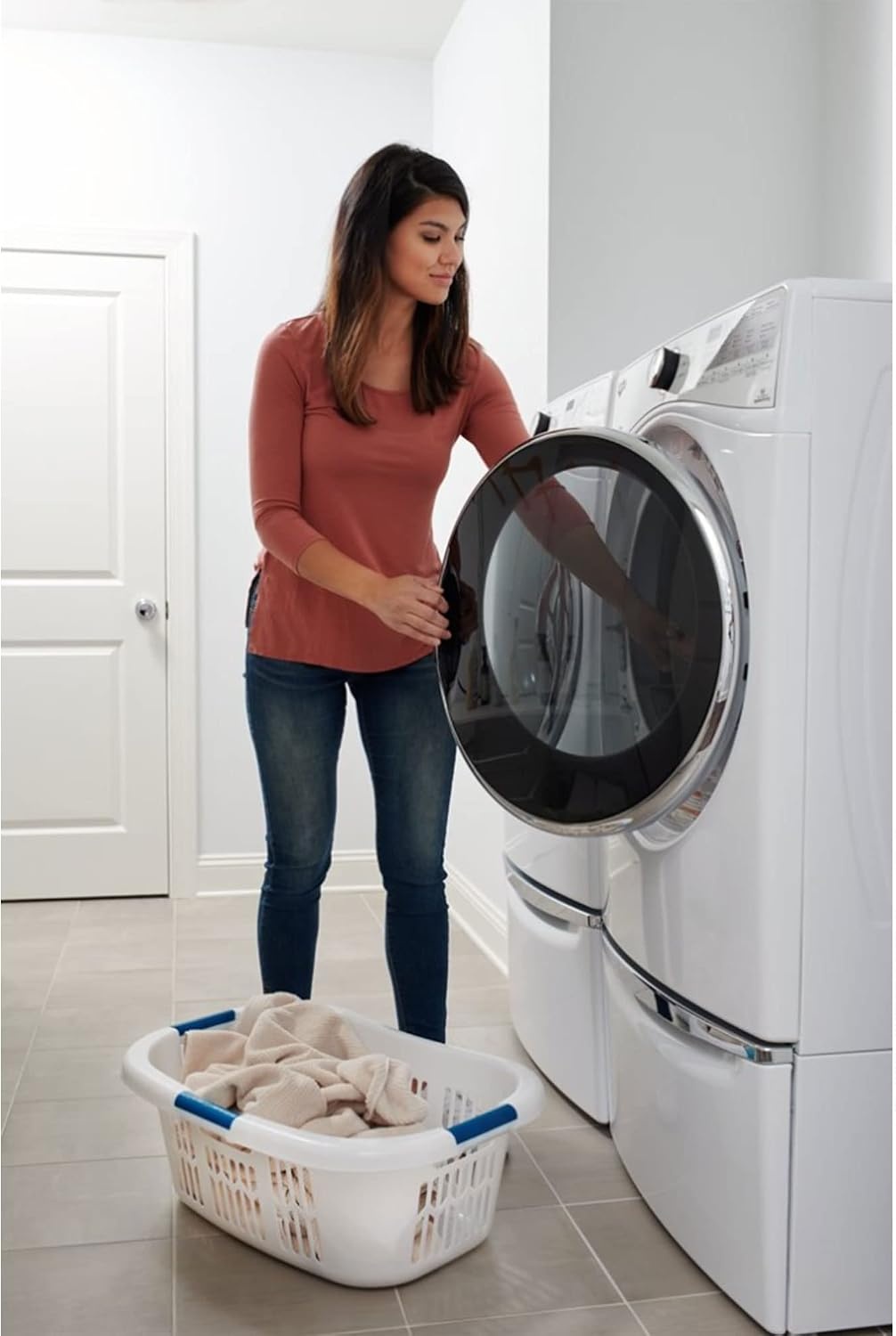 image:imageRubbermaid Large HipHugger Laundry BasketHamper 15Bushel White Stackable Storage BinOrganizer for BathroomBedroomDormHome21 Bushel